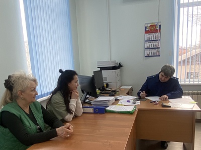Заместителем Белореченского транспортного прокурора  проведена встреча с трудовым коллективом и личный прием граждан 